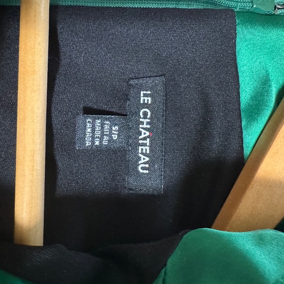 Le Chateau Emerald Green Dress - Picture 7 of 9